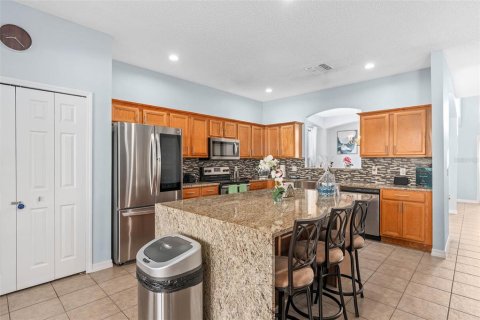 Casa en alquiler en Kissimmee, Florida, 6 dormitorios, 263.29 m2 № 1520195 - foto 7