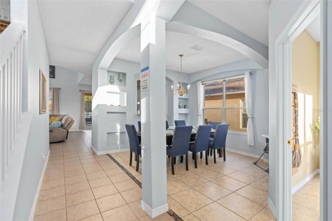Casa en alquiler en Kissimmee, Florida, 6 dormitorios, 263.29 m2 № 1520195 - foto 4