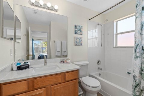 Casa en alquiler en Kissimmee, Florida, 6 dormitorios, 263.29 m2 № 1520195 - foto 30