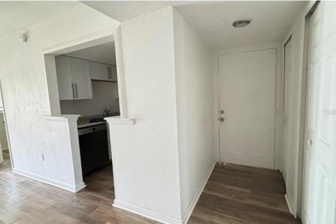 Apartment in Orlando, Florida 3 bedrooms, 82.96 sq.m. № 2112369 - photo 12