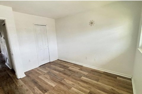 Apartment in Orlando, Florida 3 bedrooms, 82.96 sq.m. № 2112369 - photo 18