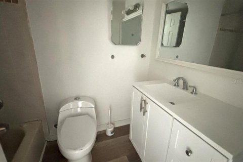 Apartment in Orlando, Florida 3 bedrooms, 82.96 sq.m. № 2112369 - photo 14