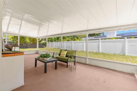 Casa en venta en Saint Petersburg, Florida, 3 dormitorios, 154.4 m2 № 2151671 - foto 19