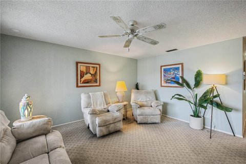 Copropriété à vendre à Punta Gorda, Floride: 2 chambres, 91.69 m2 № 2101551 - photo 13