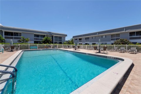 Copropriété à vendre à Punta Gorda, Floride: 2 chambres, 91.69 m2 № 2101551 - photo 7