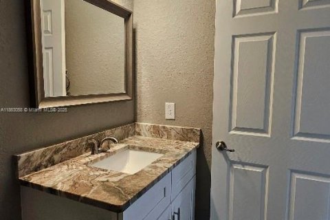 Casa en venta en Ocala, Florida, 3 dormitorios № 1890323 - foto 14