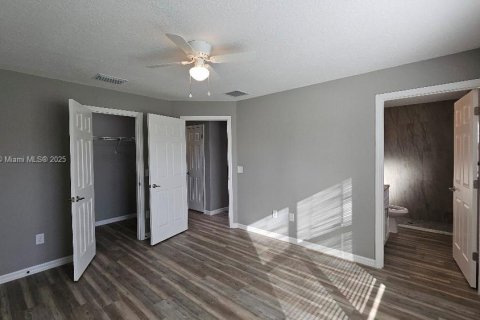 Casa en venta en Ocala, Florida, 3 dormitorios № 1890323 - foto 16