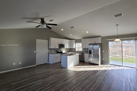 Casa en venta en Ocala, Florida, 3 dormitorios № 1890323 - foto 11
