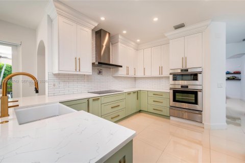 Casa en venta en Palmetto Bay, Florida, 4 dormitorios, 333.05 m2 № 2168469 - foto 7