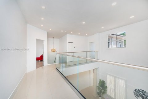 Casa en venta en Palmetto Bay, Florida, 4 dormitorios, 333.05 m2 № 2168469 - foto 20