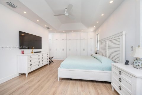 Casa en venta en Palmetto Bay, Florida, 4 dormitorios, 333.05 m2 № 2168469 - foto 21