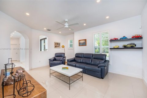 Casa en venta en Palmetto Bay, Florida, 4 dormitorios, 333.05 m2 № 2168469 - foto 10