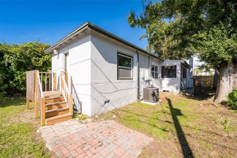 House in Pinellas Park, Florida 2 bedrooms, 93.83 sq.m. № 1914157 - photo 19