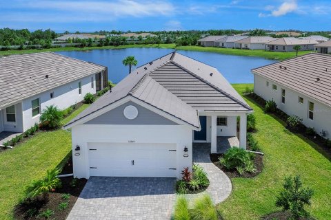 Casa en Venice, Florida 3 dormitorios, 172.71 m2 № 2211076