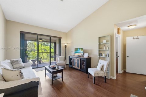 Condominio en venta en Coconut Creek, Florida, 2 dormitorios, 99.41 m2 № 2244002 - foto 5