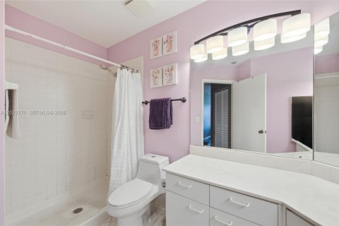 Condominio en venta en Coconut Creek, Florida, 2 dormitorios, 99.41 m2 № 2244002 - foto 13