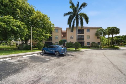 Condominio en venta en Coconut Creek, Florida, 2 dormitorios, 99.41 m2 № 2244002 - foto 25