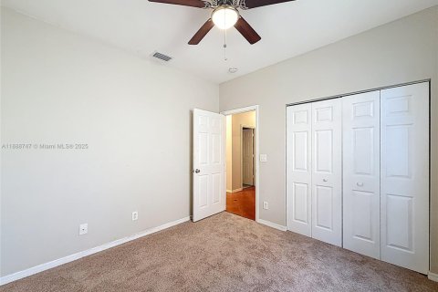 Casa en venta en Miramar, Florida, 4 dormitorios, 162.67 m2 № 1944718 - foto 16