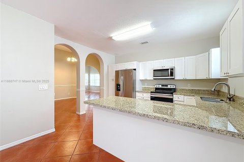 Casa en venta en Miramar, Florida, 4 dormitorios, 162.67 m2 № 1944718 - foto 12