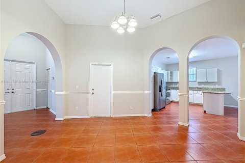 Casa en venta en Miramar, Florida, 4 dormitorios, 162.67 m2 № 1944718 - foto 8
