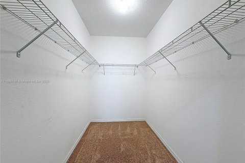 Casa en venta en Miramar, Florida, 4 dormitorios, 162.67 m2 № 1944718 - foto 20