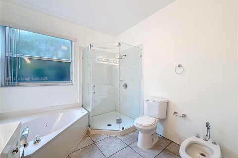 Casa en venta en Miramar, Florida, 4 dormitorios, 162.67 m2 № 1944718 - foto 22