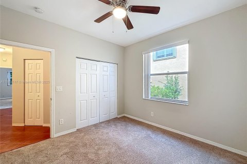 Casa en venta en Miramar, Florida, 4 dormitorios, 162.67 m2 № 1944718 - foto 15