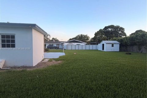 Villa ou maison à louer à Cutler Bay, Floride: 3 chambres, 134.15 m2 № 2375356 - photo 26
