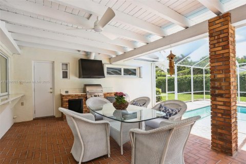 Villa ou maison à vendre à Miami, Floride: 5 chambres, 346.9 m2 № 1962703 - photo 8