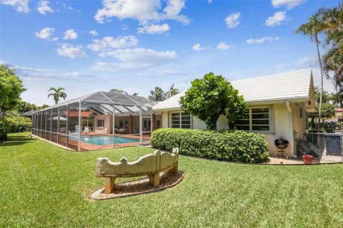 Villa ou maison à vendre à Miami, Floride: 5 chambres, 346.9 m2 № 1962703 - photo 7