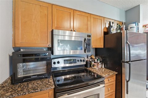 Condo in Clearwater, Florida, 3 bedrooms  № 2237614 - photo 10