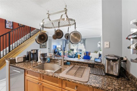 Condo in Clearwater, Florida, 3 bedrooms  № 2237614 - photo 12