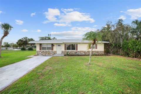 Casa en Punta Gorda, Florida 3 dormitorios, 108.7 m2 № 2132420