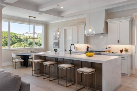 Casa en venta en Orlando, Florida, 5 dormitorios, 411.46 m2 № 1901972 - foto 5