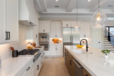 Casa en venta en Orlando, Florida, 5 dormitorios, 411.46 m2 № 1901972 - foto 11