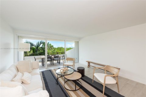 Condominio en alquiler en Key Biscayne, Florida, 2 dormitorios, 117.06 m2 № 1964188 - foto 5