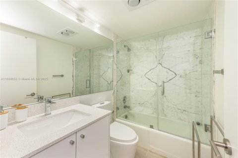 Condominio en alquiler en Key Biscayne, Florida, 2 dormitorios, 117.06 m2 № 1964188 - foto 21