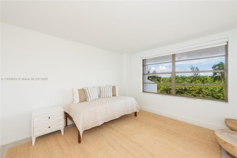 Condominio en alquiler en Key Biscayne, Florida, 2 dormitorios, 117.06 m2 № 1964188 - foto 18