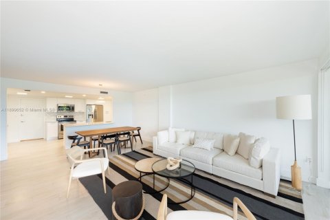 Condominio en alquiler en Key Biscayne, Florida, 2 dormitorios, 117.06 m2 № 1964188 - foto 6