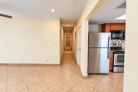 Appartement à louer à Deerfield Beach, Floride: 3 chambres, 107.49 m2 № 2437770 - photo 6