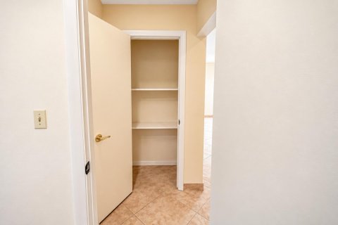 Appartement à louer à Deerfield Beach, Floride: 3 chambres, 107.49 m2 № 2437770 - photo 7