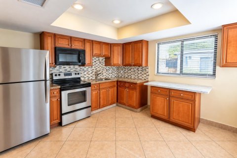 Appartement à louer à Deerfield Beach, Floride: 3 chambres, 107.49 m2 № 2437770 - photo 3