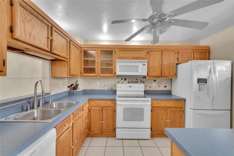 Copropriété à louer à Coral Springs, Floride: 2 chambres, 91.97 m2 № 1813868 - photo 5