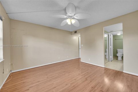 Copropriété à louer à Coral Springs, Floride: 2 chambres, 91.97 m2 № 1813868 - photo 15