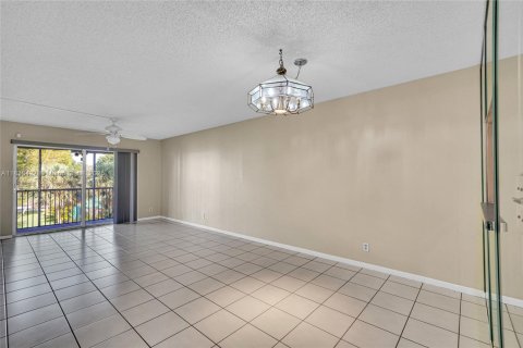 Copropriété à louer à Coral Springs, Floride: 2 chambres, 91.97 m2 № 1813868 - photo 8