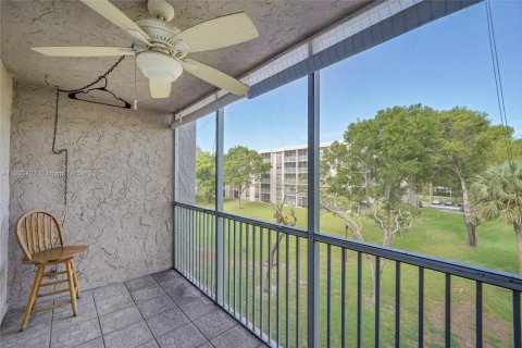 Copropriété à louer à Coral Springs, Floride: 2 chambres, 91.97 m2 № 1813868 - photo 24