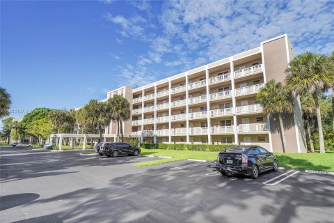 Copropriété à louer à Coral Springs, Floride: 2 chambres, 91.97 m2 № 1813868 - photo 1