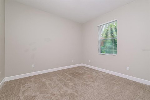 House in Saint Petersburg, Florida 3 bedrooms, 167.22 sq.m. № 1853792 - photo 11