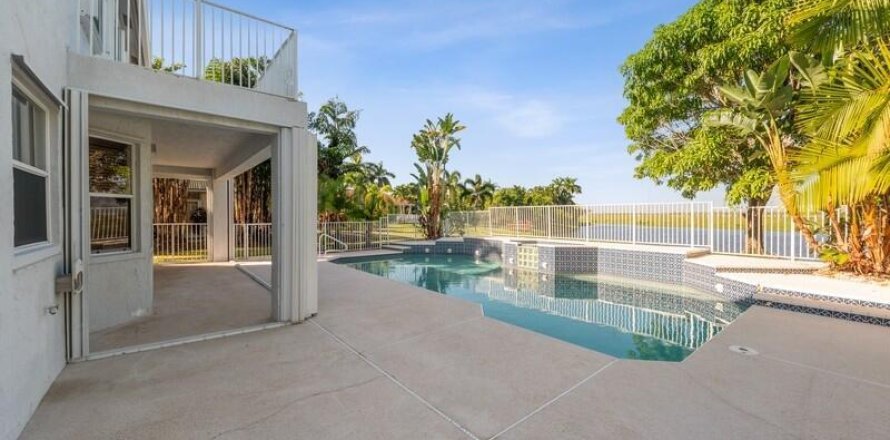 Villa ou maison à Wellington, Floride 4 chambres, 318.65 m2 № 1216240