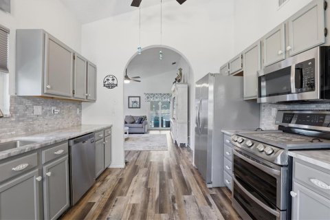 Casa en venta en Tarpon Springs, Florida, 3 dormitorios, 130.25 m2 № 2101574 - foto 10